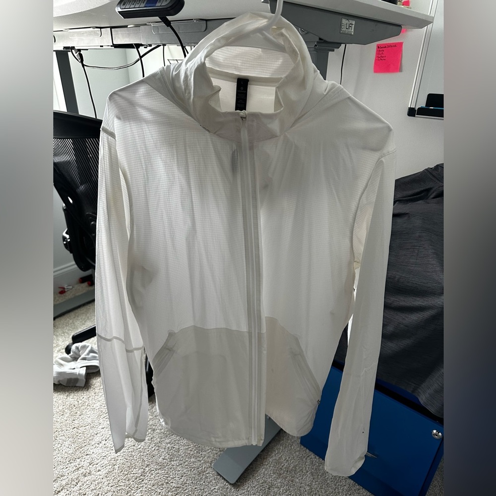 Large Men’s Lululemon “Active Jacket”
